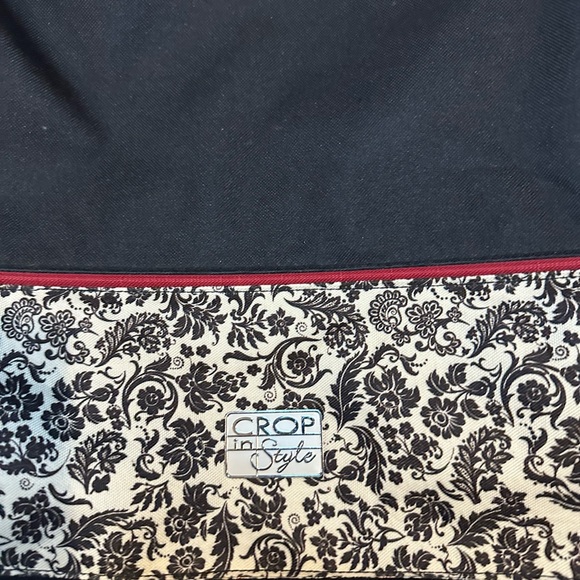 Crop In Style Scrapbooking Organizer Tote - Picture 2 of 9